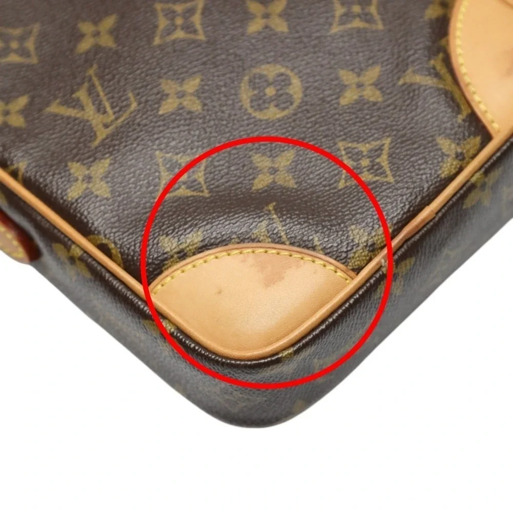 LOUIS VUITTON Brown Monogram Canvas Shoulder Bag
